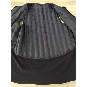 Chaleco deportivo de invierno personalizado, chaqueta cálida sin mangas, chaleco para hombre con logotipo personalizado y patrones, ropa de fútbol para hombre - Product Image 4