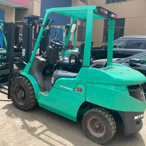 Chariot élévateur d'occasion MITSUBISHI FD30 pour travaux de terrassement - Offre Spéciale - Product Image 1