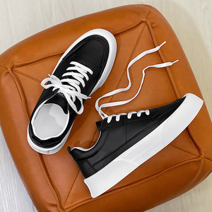 Xiao <span class=keywords><strong>Bai</strong></span> chaussures décontractées à <span class=keywords><strong>la</strong></span> mode pour hommes couleur unie à semelle épaisse baskets respirantes Style coréen polyvalent pour le printemps et l'automne - Product Image 5