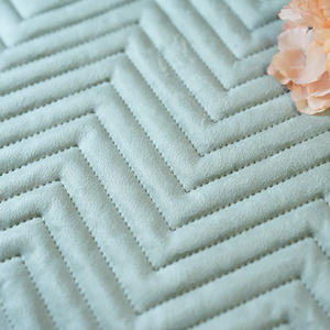 Tissu matelassé gaufré en velours pour canapé, literie, vêtements, coussin, textile de maison, <span class=keywords><strong>anti</strong></span>-humidité, <span class=keywords><strong>anti</strong></span>-boulochage, 100% polyester - Product Image 3