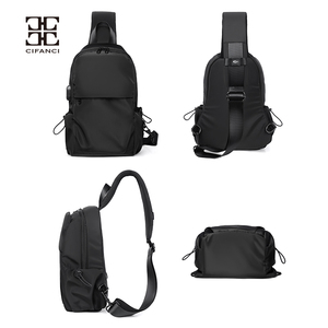Direktverkauf ab Werk Anpassbares Logo Große Kapazität Hochwertige Multifunktionale Wasserdichte Diebstahlsichere Unisex-Brusttasche - Product Image 2