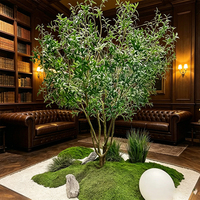 Arbre d'olivier en plastique réaliste polyvalent avec accents de roche et de mousse - Design moderne et luxueux pour villas, entrées de complexes hôteliers et espaces contemporains