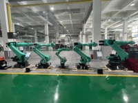 Bras robotisé industriel universel EDDIE AT210R2700A 1140 kg, 6 axes articulés, moteur, boîte de vitesses, PLC, IP65