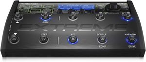 <span class=keywords><strong>TC</strong></span> Helicon VOICELIVE 3 EXTREME Pedale da Pavimento per Effetti Vocali e Chitarra Impareggiabile, con Supporto per Tracce di Supporto, Looping e Automazione Audio - Product Image 2