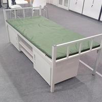 Lit pliant simple en métal, design moderne et durable, pour chambre à coucher et usage hospitalier, respectueux de l'environnement
