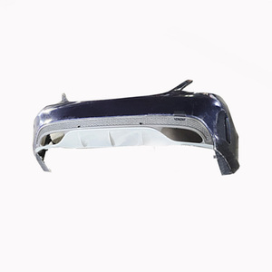 Per il gruppo <span class=keywords><strong>paraurti</strong></span> posteriore <span class=keywords><strong>Mercedes</strong></span> <span class=keywords><strong>classe</strong></span> C W205 modello sportivo, il diffusore posteriore e il <span class=keywords><strong>paraurti</strong></span> posteriore dell'auto. - Product Image 4
