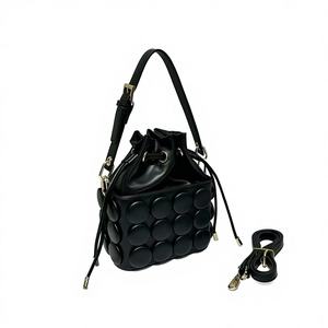 Bolso de Hombro Tipo Bandolera Cilíndrico de PU Hecho a Mano para Mujer, con Cierre de Botón y Cordón, Diseño de <span class=keywords><strong>Moda</strong></span> Versátil - Product Image 1