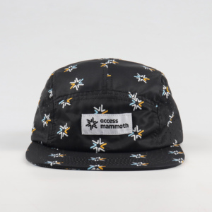 Gorra <span class=keywords><strong>de</strong></span> Correr <span class=keywords><strong>de</strong></span> 5 Paneles Personalizada al por Mayor, Gorra <span class=keywords><strong>de</strong></span> Campamento con Impresión Completa, Orificios Cortados con Láser, Visera Plana, Parche Bordado, Hebilla, Secado Rápido - Product Image 2