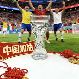 ขวดน้ำพลาสติกแบบใช้ซ้ำได้ขนาด 500 มล. เป็นมิตรกับสิ่งแวดล้อม - แก้วเฮอร์คิวล์ส บาร์ - ทำด้วยมือพร้อมฝาปิด - Product Image 3