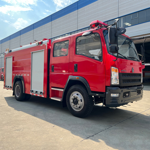 Camion de lutte contre l'incendie HOWO 4X2, citerne à eau et mousse de 3001-5000L, pompe diesel, transmission manuelle, EURO 5, neuf - Product Image 1