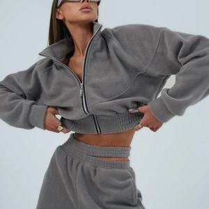 Conjunto de Pantalones y Chaqueta Deportivos de Felpa Polar con Logotipo Personalizado OEM, Ropa de Salón Transpirable para Mujer, Invierno, Sexy - Product Image 1