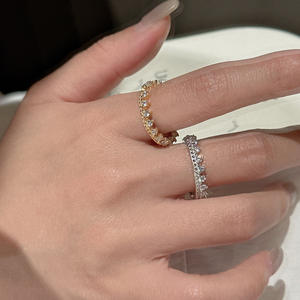 Anillo de Plata de Ley S925 con Diamantes, Diseño Vintage con Circonita Lujosa, Anillo Ajustable Simple pero Moderno - Product Image 3