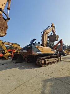 Excavadora Usada Hyundai 520LVS de 52 Toneladas y 266KW de Potencia para Construcción y Minería, con Caja de Cambios y Bomba, Capacidad de Cucharón de 2.8m, en Venta - Product Image 4