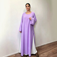 Mujeres Musulmanas de Malasia de tela suave de color sólido con hendidura lateral y camisa interior blanca modesta y cordón
