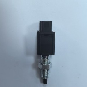 Interruptor de Luz de Freno Nissan MB-229024 37740-60D01 37740-60D10 Pieza de Repuesto - Product Image 1