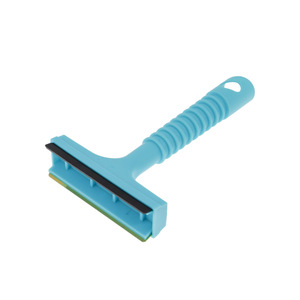 <b>Ice</b> <b>Scraper</b> Red PP Material With Rubber Blade For Car Window Snow <b>Ice</b> Removal - Product Image 3