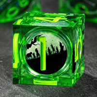 Ensemble de 7 dés DND en résine liquide bleu saphir Dragon Moon, faits à la main, dés polyédriques tranchants, pour jeux de société Dungeons & Dragons, cadeaux