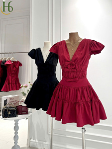 Vestido corto con cuello en V y falda con volantes, minivestido de fiesta con cuello en V estilo Vietnam, manga con volantes, detalle de lazo, cintura alta, vestido de poliéster. - Product Image 4