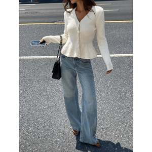 เสื้อคาร์ดิแกนคอวีแต่งระบายสีเบจ S(66) เสื้อผ้าลำลองสำหรับผู้หญิง - Product Image 2