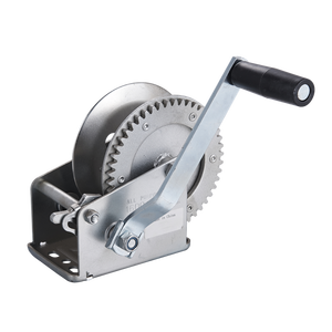 รถลากจูงขนาดเล็ก 1500 ปอนด์ ยี่ห้อ Manufacturer พร้อมรอกมือหมุนแบบชุบสังกะสี สำหรับลากเรือ พร้อมสายสลิงและสายรัด - Product Image 1