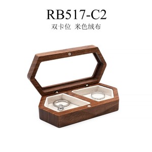 Caja de joyería hexagonal de madera de nogal negro con cierre magnético, elegante organizador de escritorio para anillos de compromiso y boda - Product Image 2