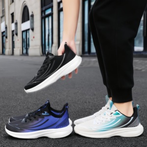 Sneakers da Uomo alla Moda Completamente Equipaggiate in Mesh Traspirante, Scarpe da Corsa Estive Comode ed Eleganti con Suole Morbide - Product Image 2