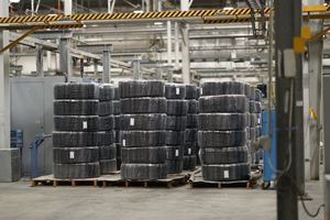 ท่อระบบน้ำหยดแบบแบนขนาด 16 มม. ความหนา 0.9 มม. 4 ลิตรต่อชั่วโมง ระยะห่างหัวจ่ายน้ำ 40 ซม. ม้วนยาว 50 ม. ผลิตจากวัสดุ PE บริสุทธิ์ - Product Image 2