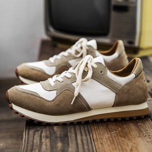 รองเท้าหนังกลับปักโลโก้แบบกำหนดเอง สไตล์วินเทจ แฟชั่นสำหรับผู้ชาย เหมาะสำหรับเดินและวิ่ง - Product Image 4