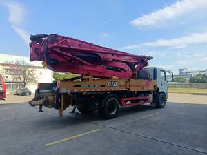 Camion pompe à béton diesel Zoomllion 62m de marque chinoise de premier plan avec moteur Benz 4 essieux à vendre à Shanghai - Product Image 2