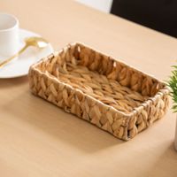 Panier de rangement rectangulaire en herbe de gourde de couleur naturelle pour les collations de la table basse du salon et le stockage des mouchoirs