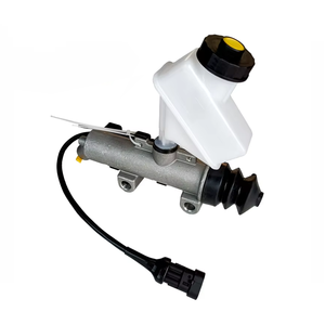 41211006 41285356 740002 Maître-cylindre d'embrayage Pièces détachées pour camions Pièces de frein pour camions - Product Image 1