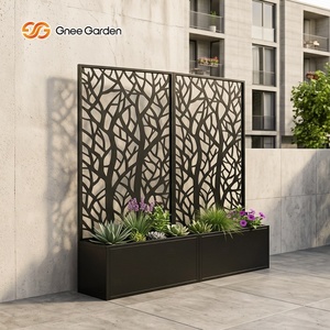 Separador de Jardín Integrado con Jardinera y Pantalla de Privacidad de Metal con Recubrimiento en Polvo Ecológico Negro, Diseño de Rama de Árbol Cortada con Láser - Product Image 1