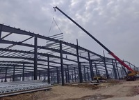 Atelier industriel préfabriqué en structure métallique à un étage, isolé et ignifuge, pour entrepôt d'usine