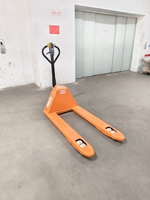 Chariot semi-électrique Weliftrich 1,5-2 tonnes 48V en aluminium avec garantie de 3 ans, dimensions des fourches 1220x685mm, polyvalent