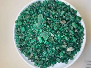 Mejores Precios en Piedras Preciosas Brillantes, Cristal Verde Oscuro Natural en Bruto Sin Tratar, Espécimen Crudo de Pakistán para Colección, Fabricación de Joyas y Sanación - Product Image 5