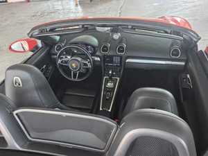 Porsche 718 Boxster/Cayman 2.0T Turbo Usado, 2020, 300 CV, Euro VI, Volante a la Izquierda, Bajo Kilometraje, Envío Global Disponible - Product Image 3