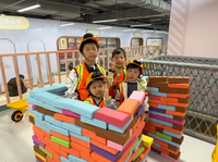 Juego de Casas de Juego de Imitación para Niños Pequeños: Obrero de Construcción, Ladrillos, Grúa Transportadora, Torre, para Parque Infantil Interior Suave