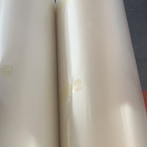 Material de rollo de adhesivo termofusible de 0.1mm-2mm de grosor, color sólido, para apósitos y almohadillas para pies - Product Image 3
