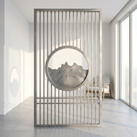 Paravent contemporain en aluminium avec motif floral sculpté pour salle à manger, largeur 70 pouces, finition thermolaquée
