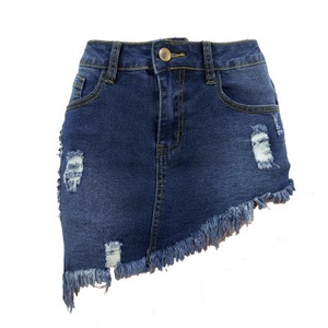 <span class=keywords><strong>Jupe</strong></span> <span class=keywords><strong>courte</strong></span> <span class=keywords><strong>en</strong></span> <span class=keywords><strong>jean</strong></span> très tendance avec de belles lignes pour femmes - Product Image 4