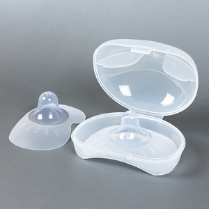 Op maat gemaakte BPA-vrije zachte siliconen tepelhoedje vlindervormige borstvoedingsbeschermer met draagbaar etui voor zogende moeders OEM - Product Image 2
