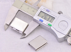 Medallón de marco de fotos Rectangular de acero inoxidable con acabado brillante en forma de <span class=keywords><strong>libro</strong></span> medallón en blanco imagen tallada medallón colgante joyería - Product Image 4