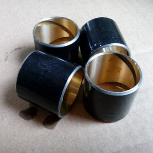 Douille de broche B-275 tracteur 001232815R1 Douilles à goupille centrale 001232816R1 SP-1/BLANC 180345 M1 SP-2 NOIR 1660457M2 1889563 M1 - Product Image 1