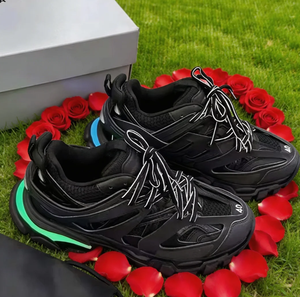 Chaussures de course LED Série 2026 Style Rétro Designer Décontractées BGA Track 3.0 Classiques Sportives Respirantes en Cuir Véritable - Product Image 1