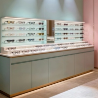 Yoshing Hochwertige Glas-Sonnenbrillenvitrinen mit LED-Beleuchtung Umweltfreundliches & Wasserdichtes Design für Optikgeschäfte