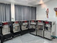 Machine à crème glacée molle de qualité commerciale, puissante et compacte, conçue pour gagner de la place, idéale pour les restaurants
