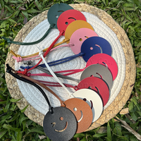 Porte-clés en cuir PU coloré et durable, pendentif de sac mignon en forme de sourire porte-bonheur pour clés de voiture pour femmes