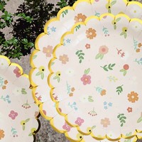 Assiettes en papier jetables de qualité alimentaire imprimées UV avec feuille d'or brillante, ensemble de dix pièces écologiques pour le thé et les goûters