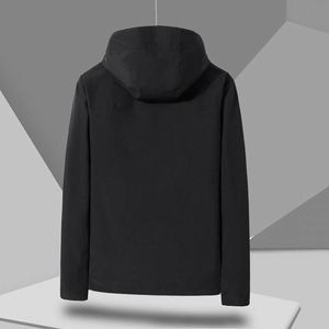 เสื้อแจ็คเก็ตผู้ชายสำหรับกิจกรรมกลางแจ้ง ดีไซน์เท่ห์ ขนาดใหญ่พิเศษ รับสกรีนโลโก้ กันน้ำ กันลม ระบายอากาศได้ดี - Product Image 6