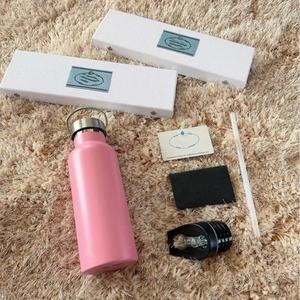 Thermos de luxe en acier inoxydable à double paroi isolé sous vide pour le sport, idéal comme cadeau - Product Image 1